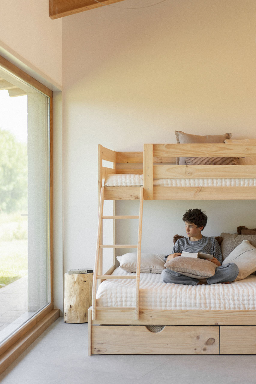 Imagen de ambiente 5 para:Litera triple con cajones